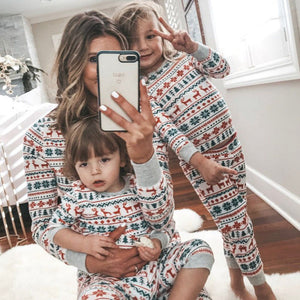 「🔥Holiday Sale - 40% Off」Christmas Tree and Reindeer Patterned Family Matching Pajamas Sets